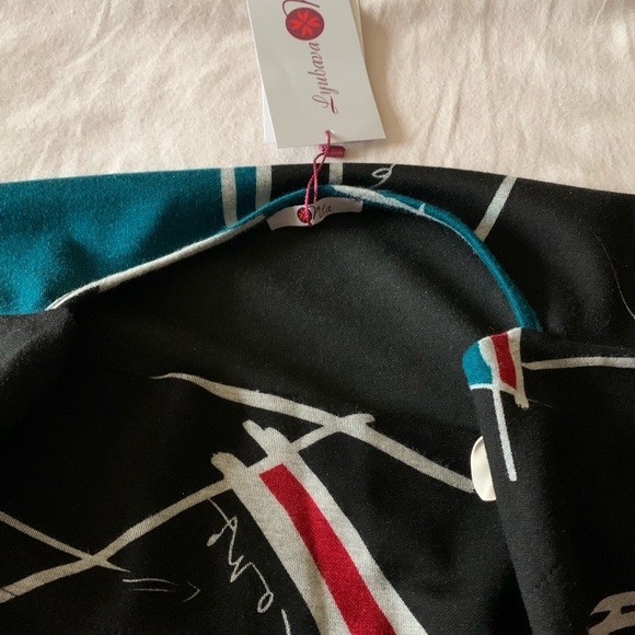 Pretty Dress - Picture 3 of 5